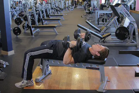Dumbbell Bench Press with Neutral Grip — end position
