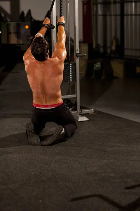 Kneeling High Pulley Row